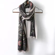 Scarborough Fair Paisley Printing Shawl Woman′ S Winter Warm Soft Cashmere Hand Feeling Scarf Floral Pattern Twill Oblong Scarf Customized Pashmina