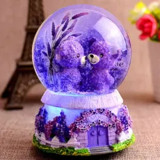 China Polyresin Crafts Supplier Spain Barcelona Glass Snow Ball