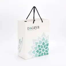 Cheap Shopping Packaging Handles Party Glitter Stand up Kraft Paper Bag Christmas White Paper Gift Bags