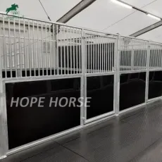 China Factory Steel Cheap Portable Horse Stables Stalls with Optional Roof